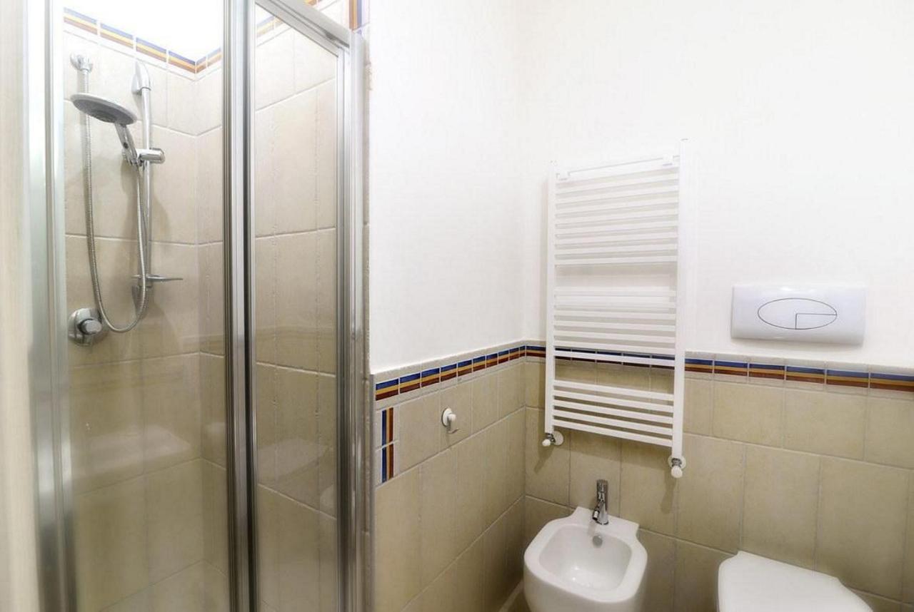 Santi E Saraceni Rooms Salernes Extérieur photo