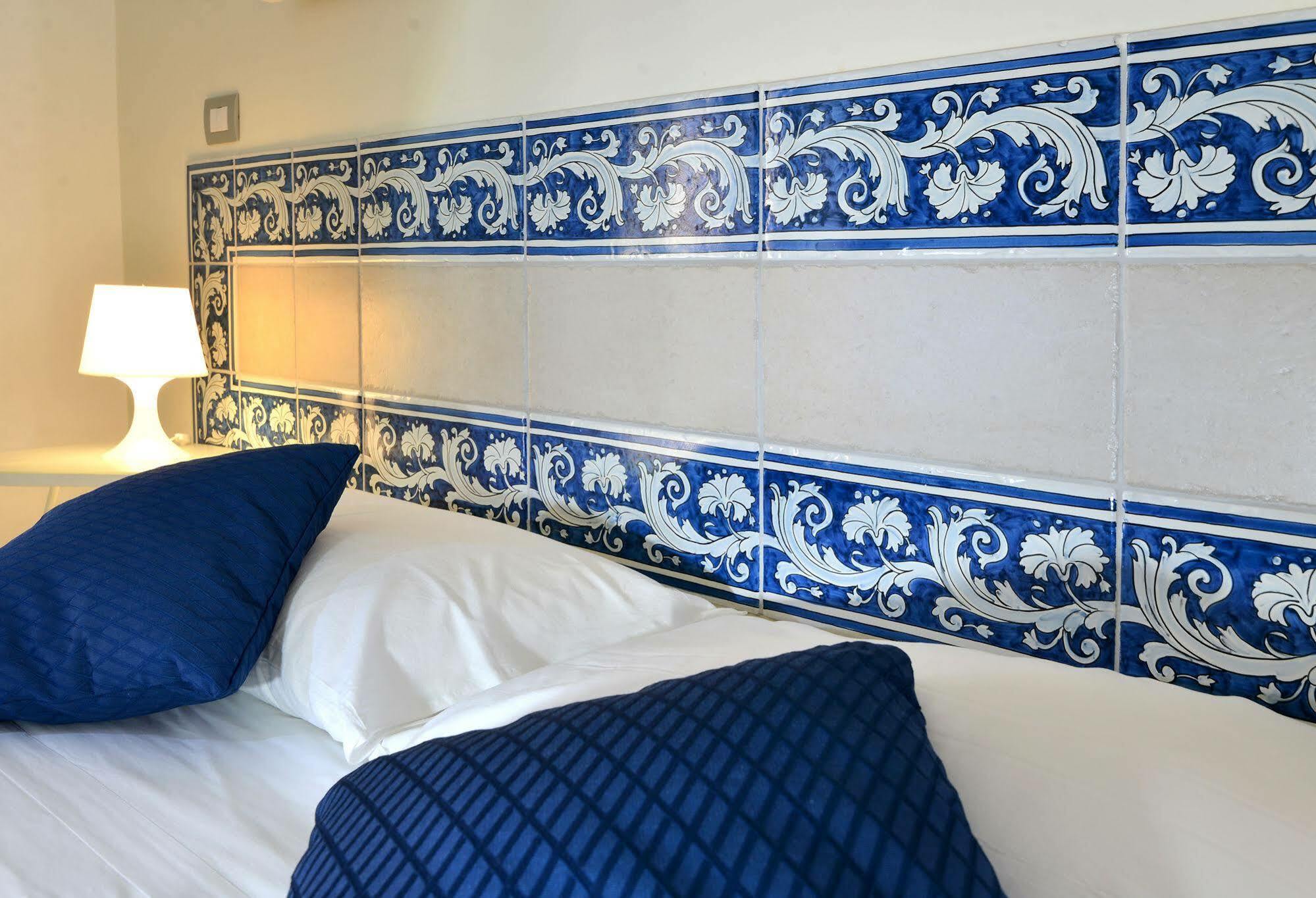 Santi E Saraceni Rooms Salernes Extérieur photo